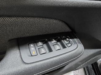 Volvo V-60 2.0 T6 Plug-in hybrid AWD Plus Dark picture 29