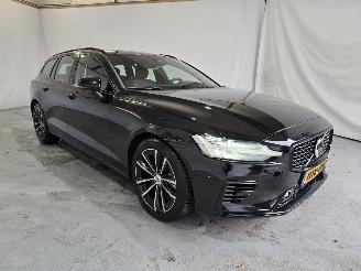 Avarii autoturisme Volvo V-60 2.0 T6 Plug-in hybrid AWD Plus Dark 2025/1