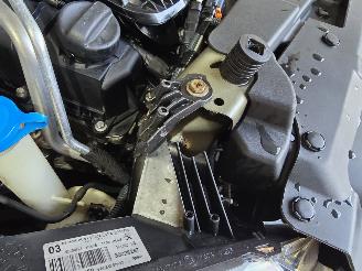 Peugeot 108 1.2 VTi Allure picture 18