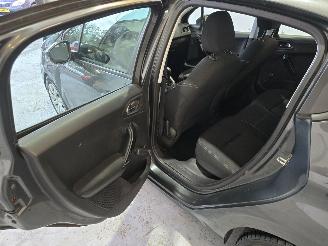 Peugeot 208 1.2 PureT. Blue Lion picture 19