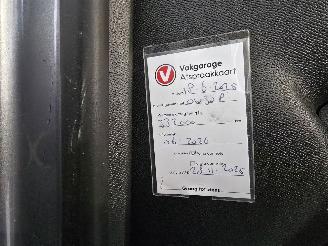 Peugeot 308 SW 1.6 BlueHDI Blue Lease Executive Pack picture 21