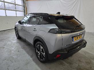 Peugeot e-2008 EV GT 54 kWh picture 5