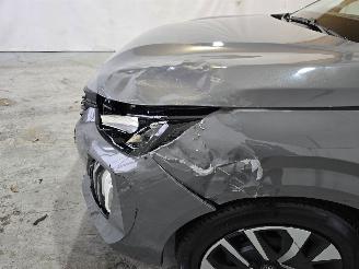 Peugeot 208 1.2 PT 75 Active picture 10