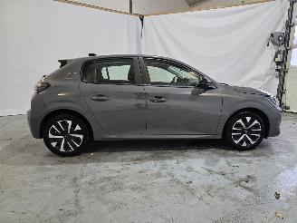 Peugeot 208 1.2 PT 75 Active picture 8