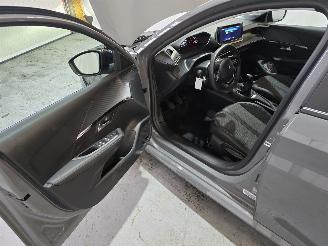 Peugeot 208 1.2 PT 75 Active picture 20