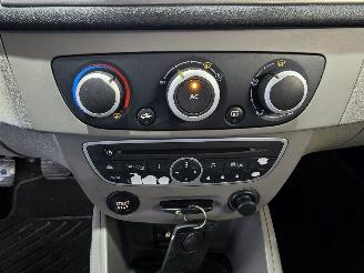 Renault Mégane Estate 1.6 Dynamique picture 31