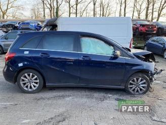 Mercedes B-klasse B (W246/W242), Hatchback, 2011 / 2018 1.6 B-180 BlueEFFICIENCY Turbo 16V picture 3