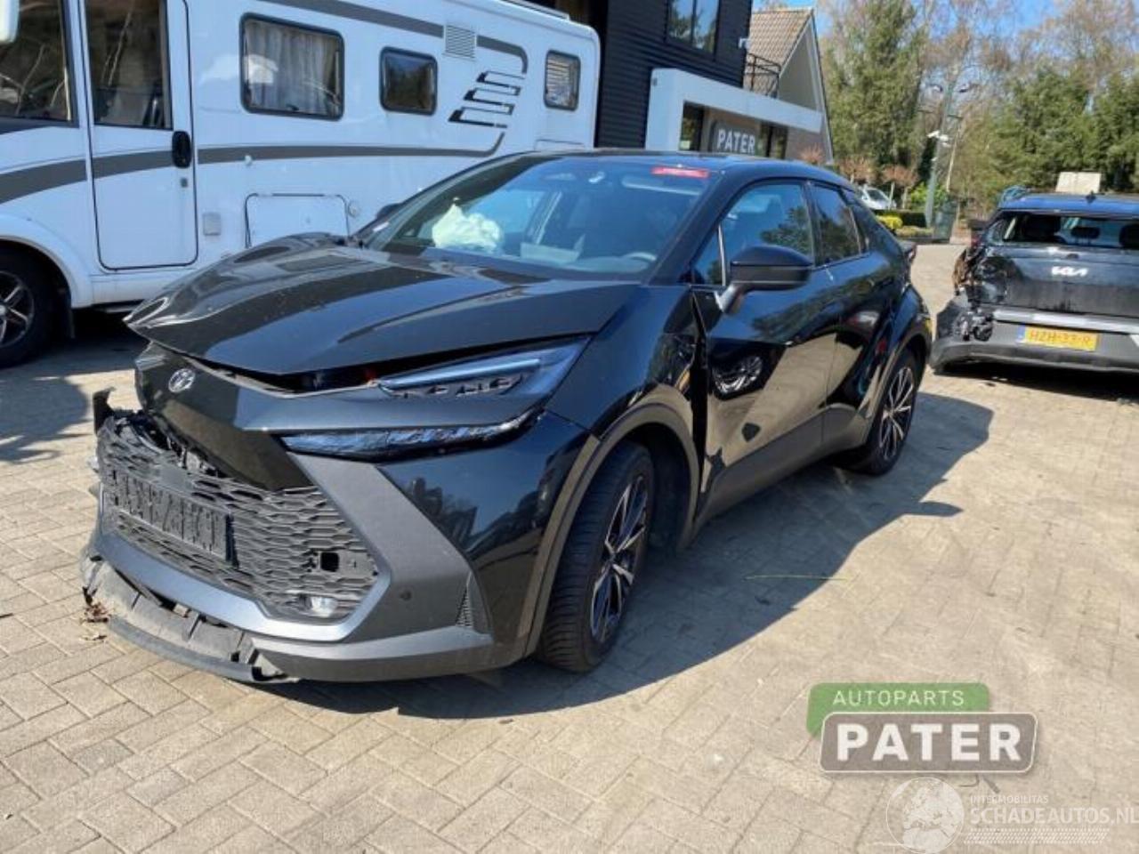Toyota C-HR C-HR (X2,H2), SUV, 2023 1.8 16V Hybrid 140