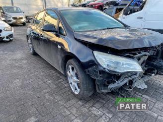 Opel Astra Astra J (PC6/PD6/PE6/PF6), Hatchback 5-drs, 2009 / 2015 1.4 Turbo 16V picture 2