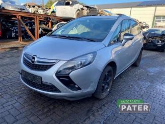 Vrakbiler auto Opel Zafira Zafira Tourer (P12), MPV, 2011 / 2019 1.4 Turbo 16V Ecotec 2015/5
