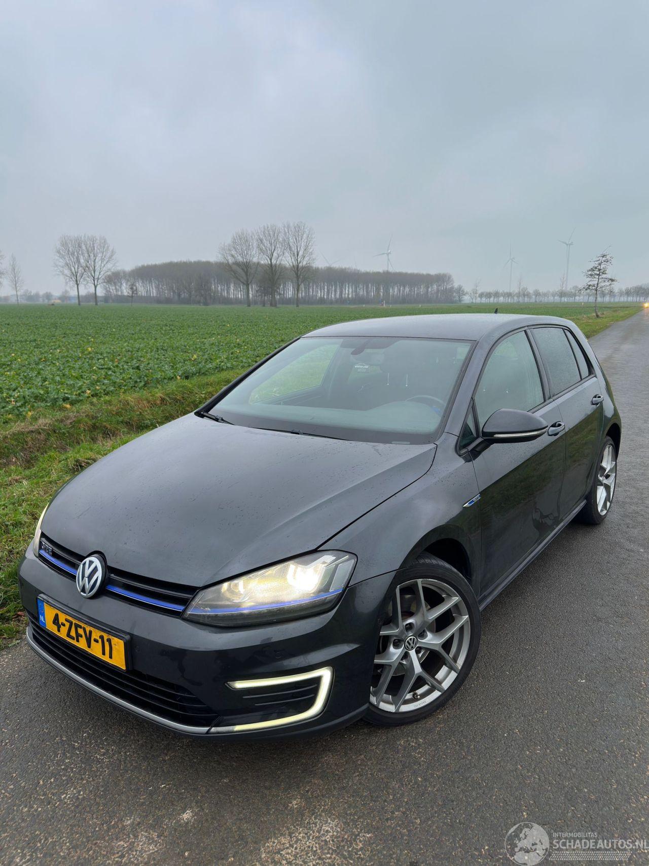 Volkswagen Golf GTE 1.4 Hybride