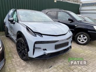 Zeekr X X, SUV, 2023 RWD Core 49 kWh, RWD Long Range 69 kWh picture 2