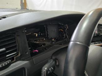 Volkswagen Golf E-Golf picture 10