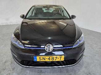 Volkswagen Golf E-Golf picture 2