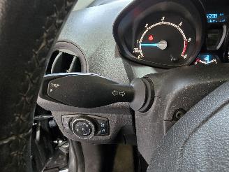 Ford Transit Courier Van 1.5TDCI Limited picture 25