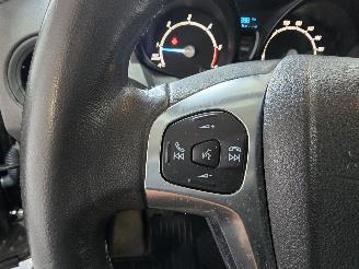 Ford Transit Courier Van 1.5TDCI Limited picture 27