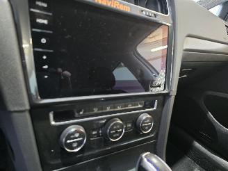 Volkswagen Golf E-Golf picture 28