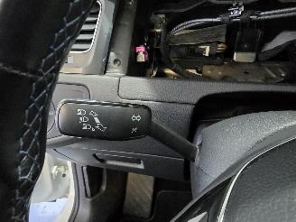 Volkswagen Golf E-Golf picture 24