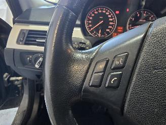 BMW 3-serie 320i picture 23