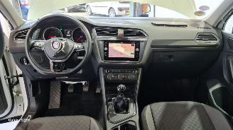 Volkswagen Tiguan 1.4 TSI Comfortline Business picture 23