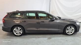 Volvo V-60 2.0 B3 Plus Dark picture 8