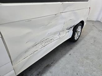 Volkswagen Transporter 2.0 TDI L2H1 Economy picture 13