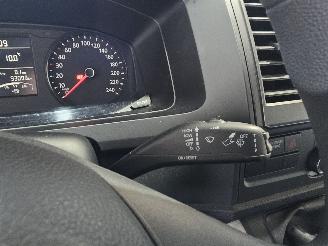 Volkswagen Transporter 2.0 TDI L2H1 Economy picture 28