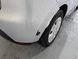 Renault Clio 1.5 DCI picture 12