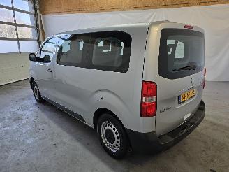 Peugeot Expert TRAVELLER 1.6 BlueHDi Bus Long picture 5