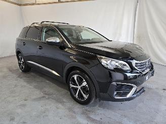 Coche accidentado Peugeot 5008 1.2 PureTech Crossway Avantage 2020/7