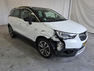 krockskadad bil auto Opel Crossland X 1.2 Turbo Innovation 2018/1