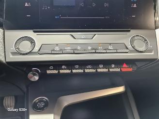 Peugeot 308 1.2 PureTech Active Pack Business picture 32