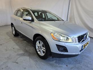 Unfallwagen Volvo Xc-60 2.4 D5 AWD 2010/1
