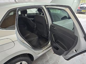 Volkswagen Polo 1.0 TSI Go picture 16