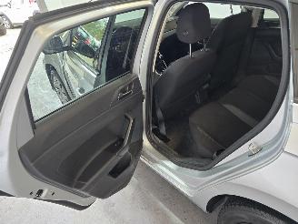 Volkswagen Polo 1.0 TSI Go picture 18