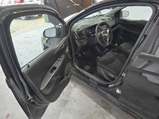 Opel Karl / VIVA 1.0 ecoFLEX 120 Jaar Edition picture 21