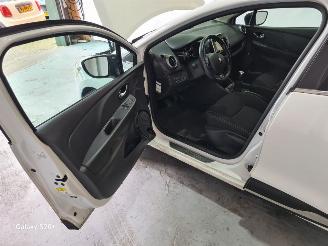 Renault Clio Estate 1.5 dCi Ecoleader Limited picture 15