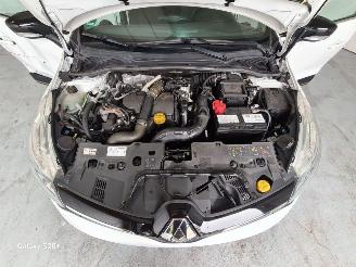 Renault Clio Estate 1.5 dCi Ecoleader Limited picture 14