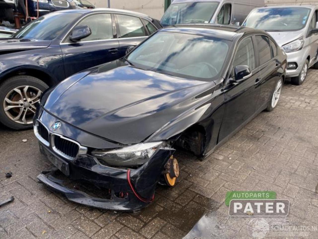 BMW 3-serie 3 serie (F30), Sedan, 2011 / 2018 320i 2.0 16V