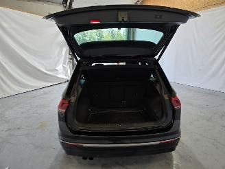 Volkswagen Tiguan 1.4 TSI ACT Highline Business R picture 21