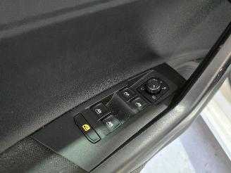 Volkswagen Polo 1.0 TSI Life picture 29