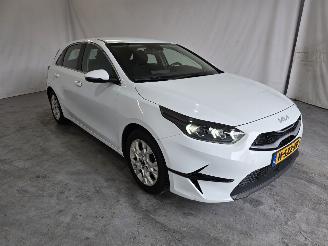 Vaurioauto  passenger cars Kia Ceed 1.0 T-GDi DynamicLine 2022/1