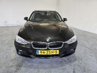 BMW 3-serie Touring 320i High Executive picture 2