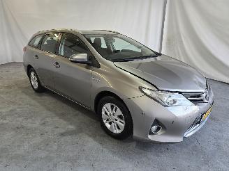 skadebil auto Toyota Auris Touring Sports 1.8 Hybrid Aspiration 2014/4