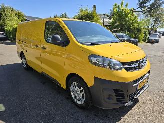 krockskadad bil bedrijf Opel Vivaro 1.5 CDTI L3H1 Edit. 2022/9