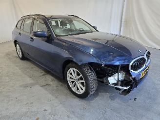 Damaged car BMW 3-serie 318 i 2023/1
