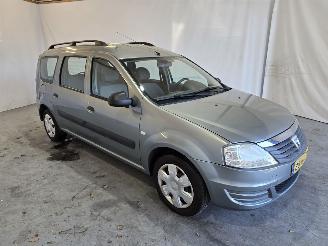 krockskadad bil auto Dacia Logan 1.6 Ambiance 2009/3