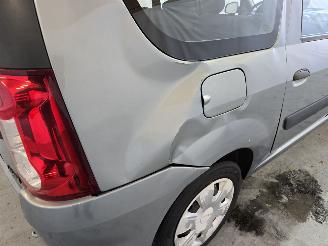 Dacia Logan 1.6 Ambiance picture 8