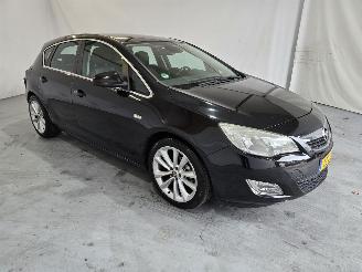 skadebil auto Opel Astra 1.6 Cosmo 2010/4