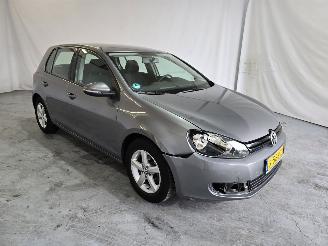 krockskadad bil auto Volkswagen Golf 1.4 Easyline 2009/6